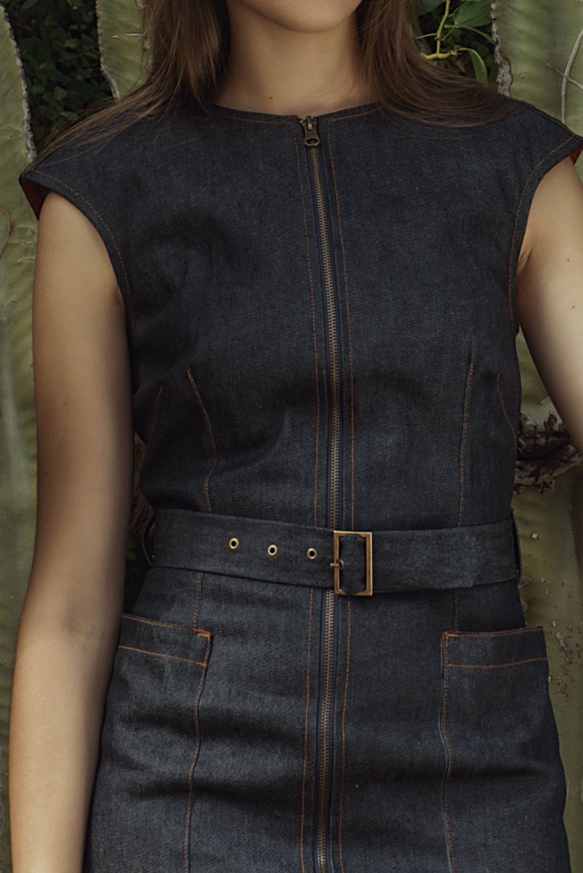 Detalle vestido tejano Adara