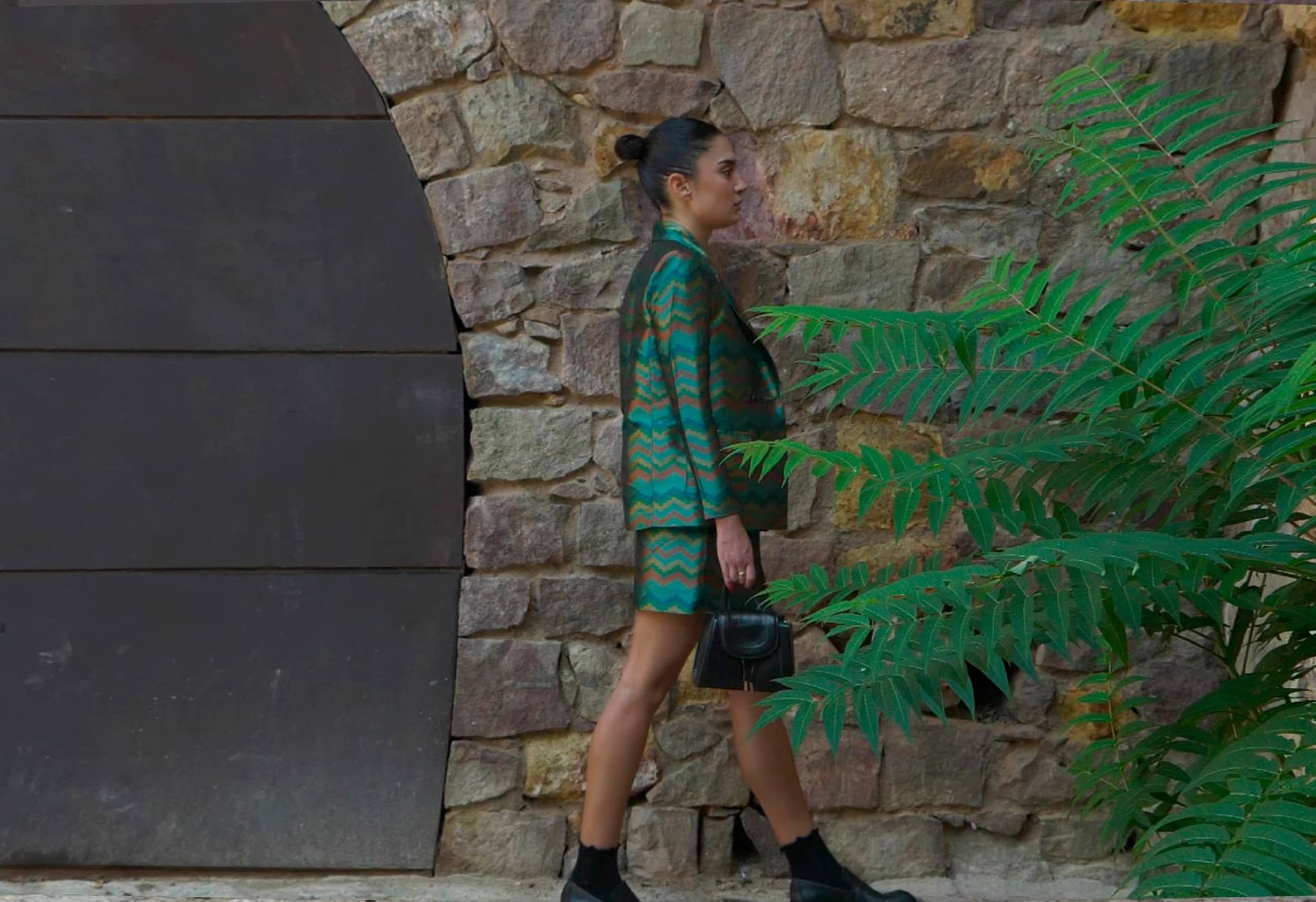 Chaqueta en cupro tejido sostenible hecha a mano en Espaa de IO DREAMS