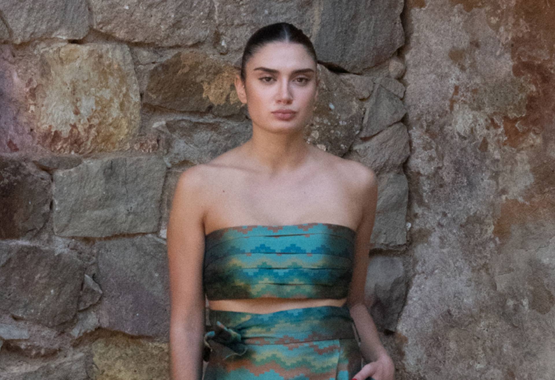 Top en cupro tejido sostenible hecha a mano en Espaa de IO DREAMS