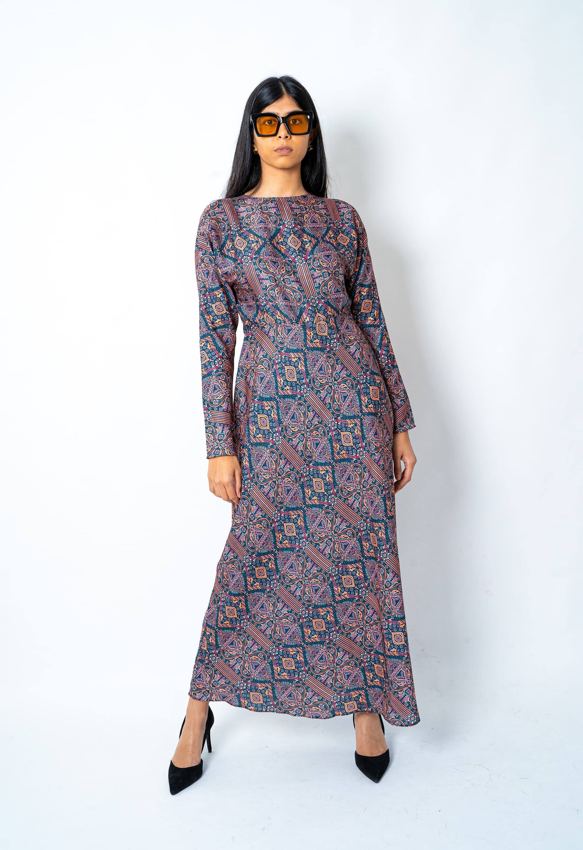 PRÊT À PORTER-House of Desai - VESTIDOS - Maxi vestido de muselina satinada con estampado geométrico especial para ser la invitada perfecta PRÊT À PORTER-House of Desai - VESTIDOS - Maxi vestido de muselina satinada con estampado geométrico especial para ser la invitada perfecta