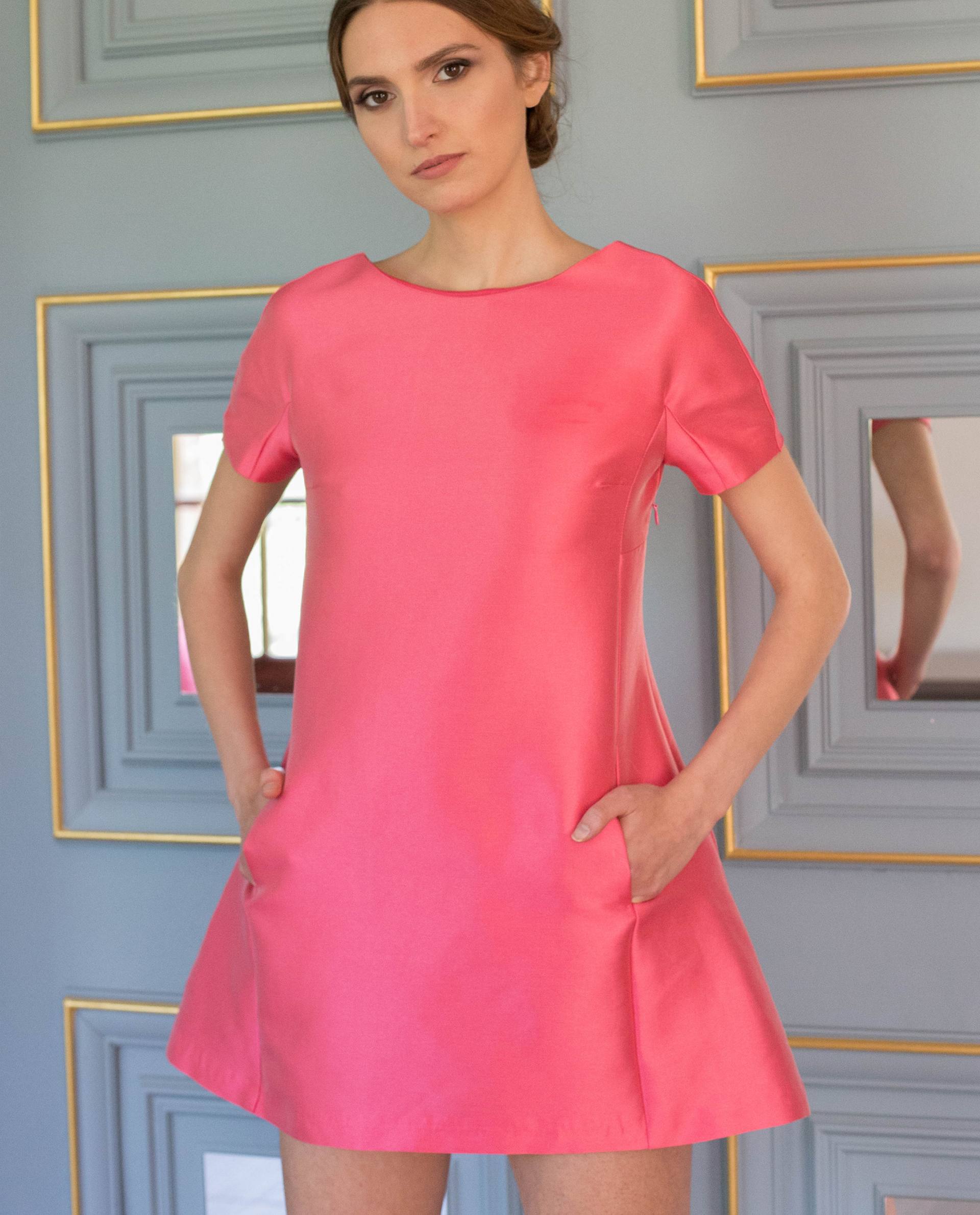 Detalle cuerpo delantera vestido Martina de manga corta